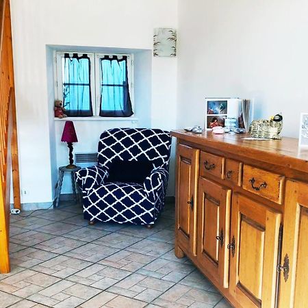 Maison De La Besliere Meuble De Tourisme 2 Etoiles Folligny Eksteriør billede