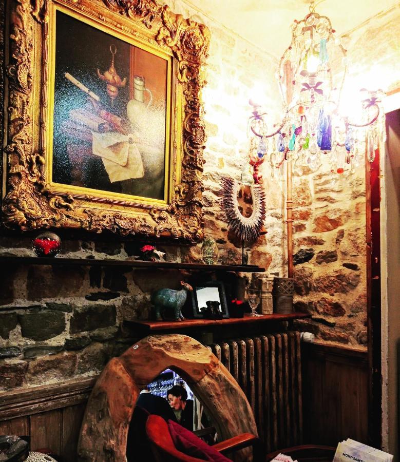 Maison De La Besliere Meuble De Tourisme 2 Etoiles Folligny Eksteriør billede