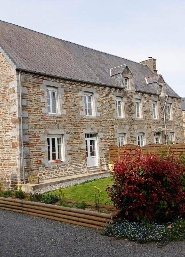 Maison De La Besliere Meuble De Tourisme 2 Etoiles Folligny Eksteriør billede